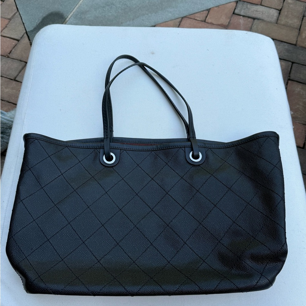 Chanel Black/Burgundy Quilted Shoulder Bag - Picture 16 of 16